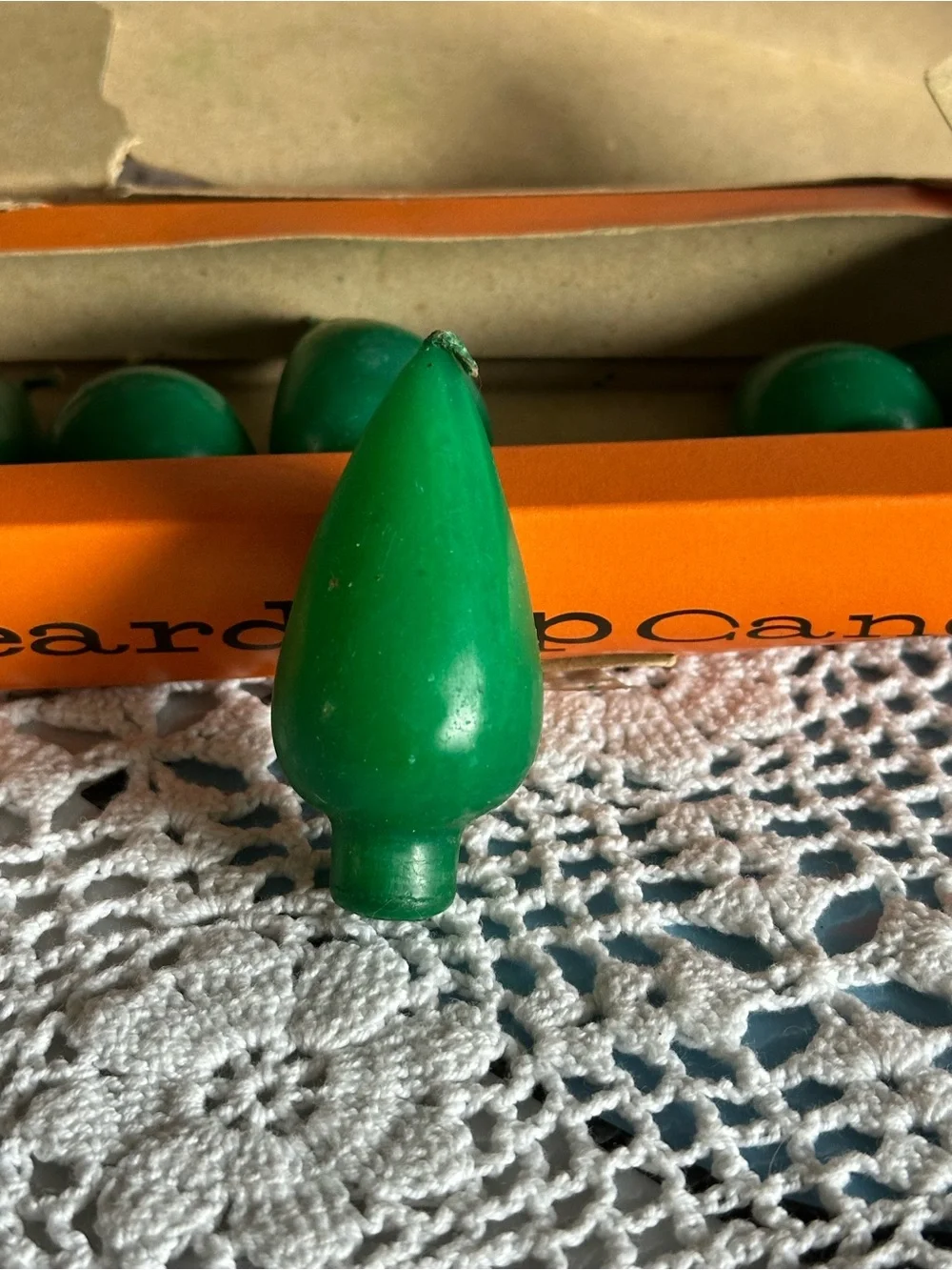 Vintage Teardrops Crystal Candle Box with 6 green bulb candles, MCM Christmas